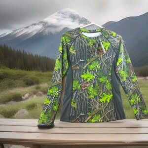 Bassdash Men Small Performance Fishing Shirt Camo Long Sleeve UPF 50+ NWT BG1253